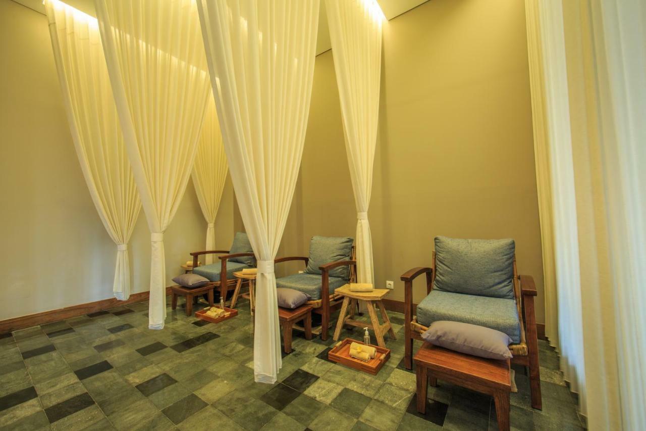 Hotel Tejaprana Bisma - Chse Certified Ubud Exteriér fotografie A foot massage room at a spa in Bangkok, Thailand